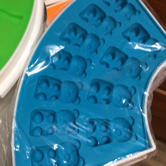 Kalorik 3-In-1 S’mores & Treat Maker Indoor Winter Fun Makes Gummies & Candy - Picture 12 of 17